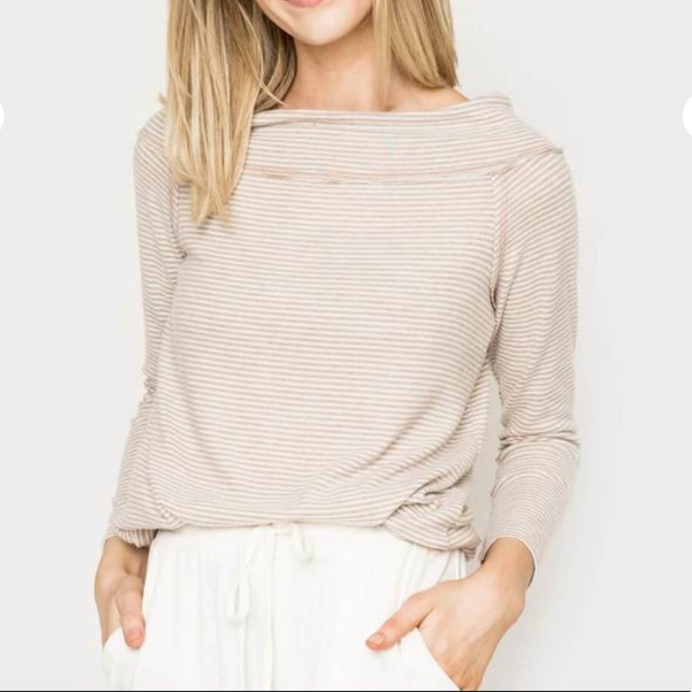 NWT Mary Cozy Fleece off the shoulder top